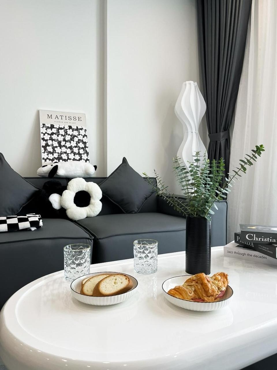 Bunnys Homes - Service Apartment Hanoi Exterior photo